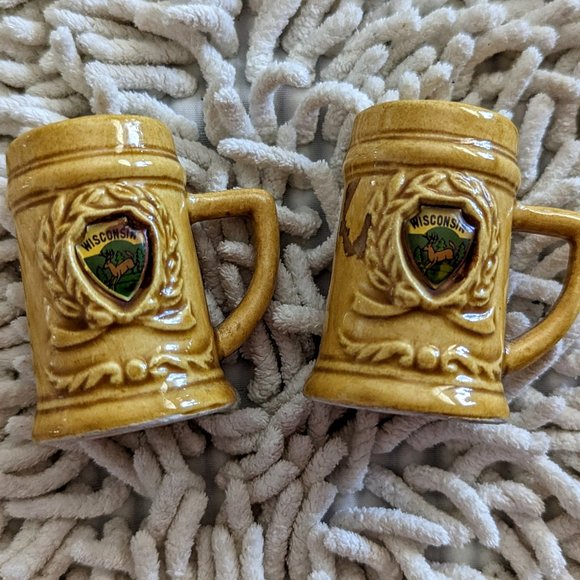 VTG Lipco Wisconin Salt & Pepper Shakers - Picture 2 of 15